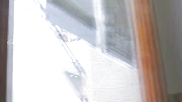 ಹೈ ಡೆಫಿನಿಷನ್ :  ಸ್ಟೆಪ್ ಕರ್ಲರ್ ಅನ್ನು ಕ್ಯಾಮ್ಶೋದಲ್ಲಿ ಸ್ಟೆಪ್ಡಾಡ್ ಮೂಲಕ ಹಿಂದಿ ಮಾದಕ ಪೂರ್ಣ ಚಲನಚಿತ್ರ ವೀಡಿಯೋ ಫಕ್ ಮಾಡಲಾಗಿದೆ ಕನ್ನಡ 